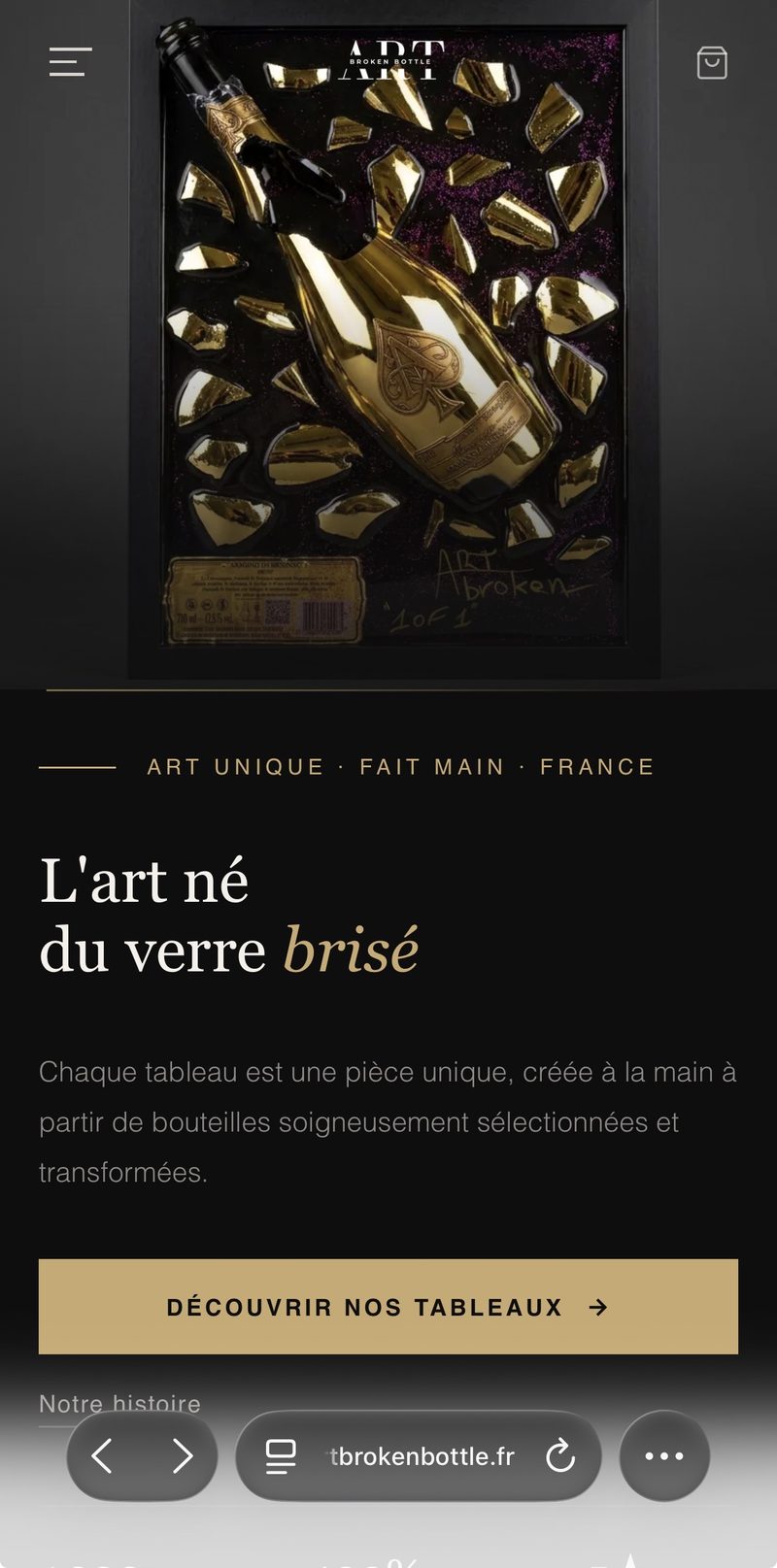 Boutique Art Broken Bottle sur mobile : tableau d'une bouteille de champagne dorée brisée et titre « L'art né du verre brisé »